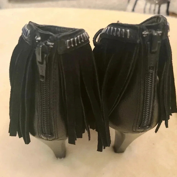 Gianni Bini Fringe Heels - Picture 5 of 11